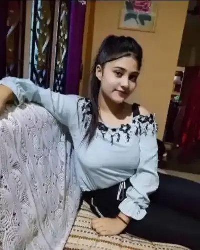 Call Girls Service in Dighori